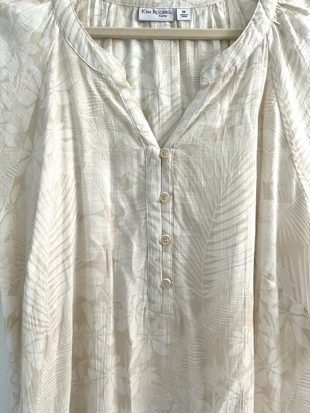 Kim Rogers Curvy Plus Size Cream Floral Flowy Short Sleeve Button Tunic Blouse - Picture 4 of 7